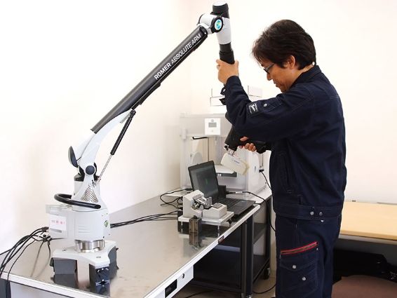 新生工業_接触・非接触型3D測定機