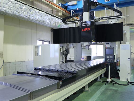 新生工業_門型マシニングセンタ